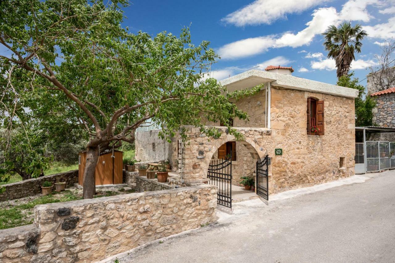 Pagonas Traditional House Mourion  Exterior photo